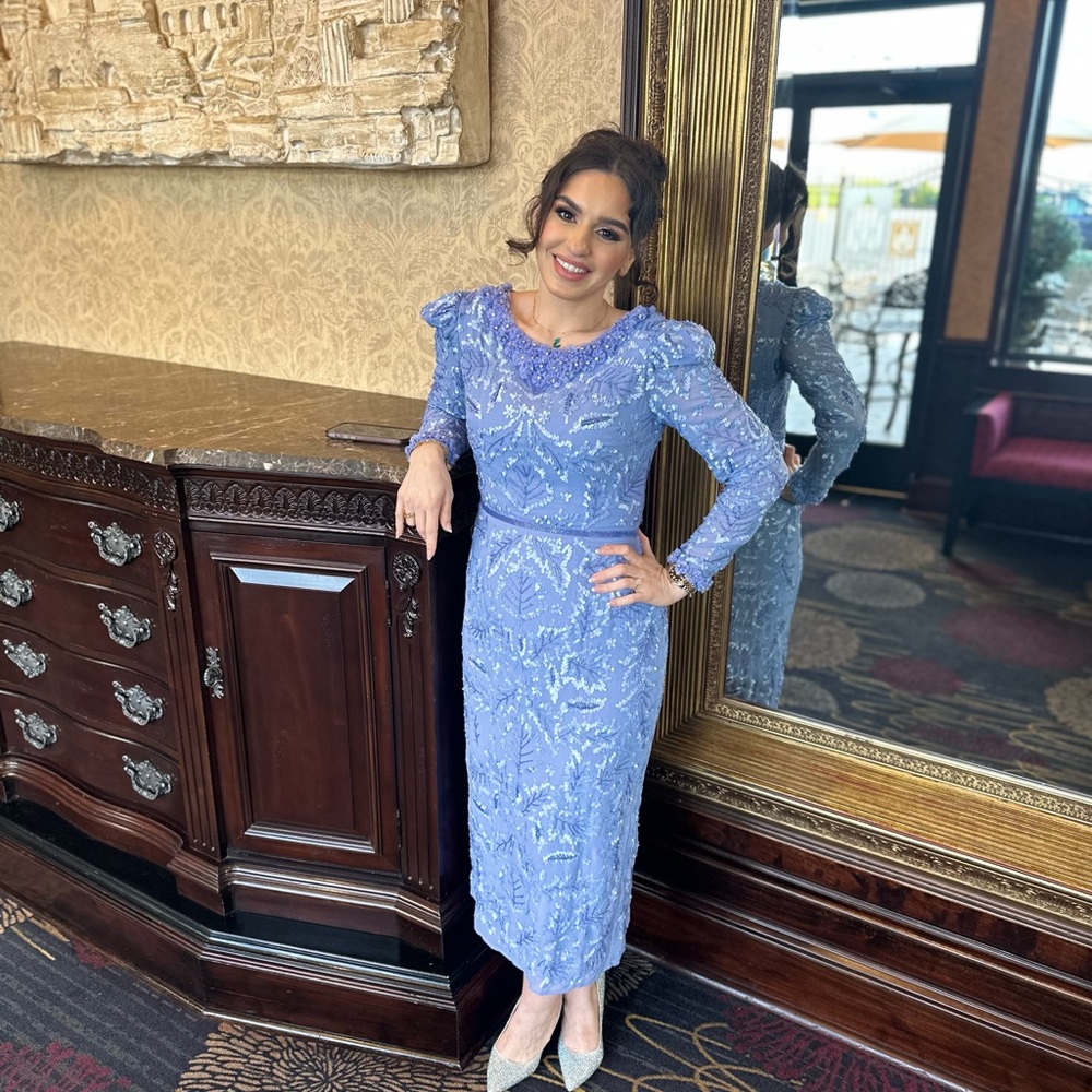 Mac Duggal Periwinkle Floral Ruffle Neck Long Sleeve Sequin Midi Dress Size 6 - Picture 4 of 4